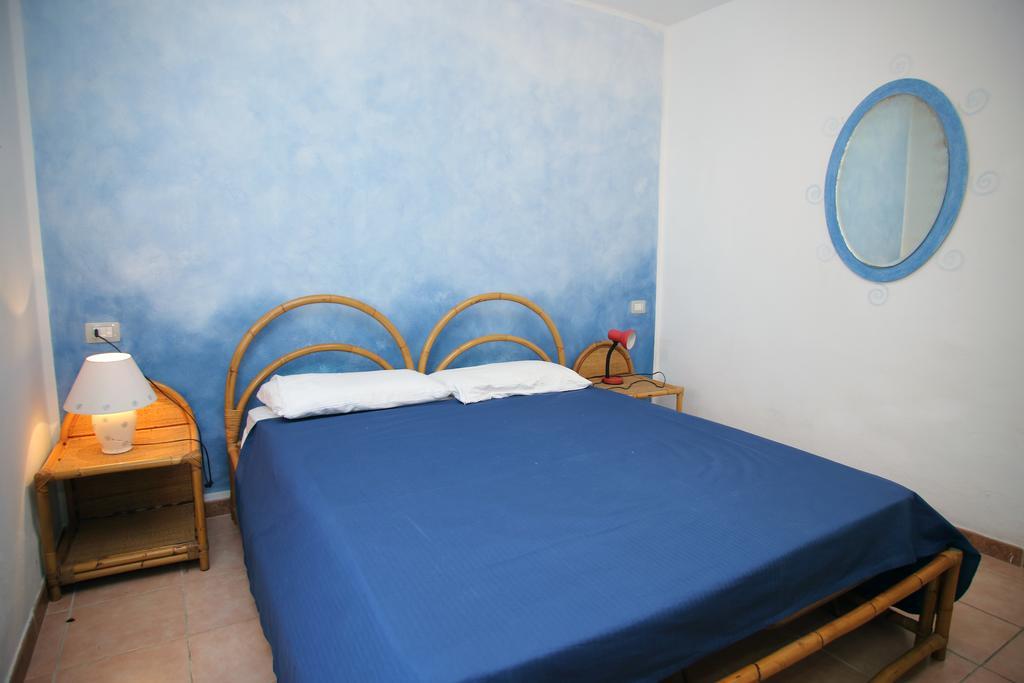 Appartamenti Mare Blu Isola Rossa  Eksteriør bilde